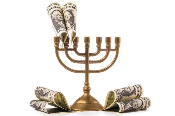 Hanukkah menorah com dinheiro dólar — Fotografia de Stock