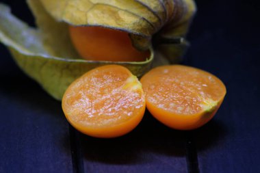Physalis Peruviana meyvesi. Altın böğürtlenlere yakın çekim