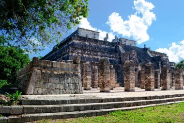 Savaşçılar Tapınağı Chichen Itza, Yucatan, Meksika.