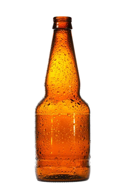 Una botella de cerveza vacía. Aislado sobre fondo blanco — Foto de Stock