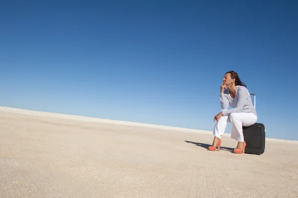 Pretty woman on holiday waiting worried — Stock Photo, Image