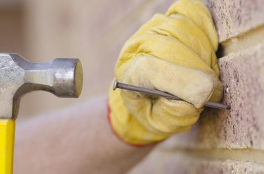 closeup çekiç çivi elle yenileme