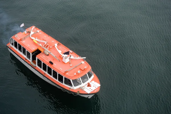 Rescue boat at sea — Stock Photo, Image