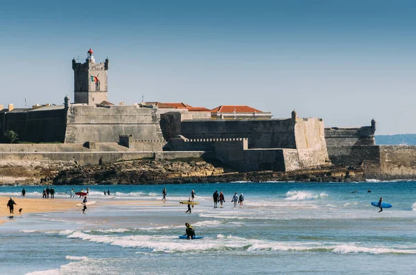 Plage Carcavelos Portugal Février 2022 Surfeurs Sur Plage Carcavelos Région — Photo
