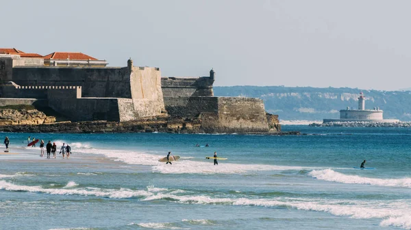 Plage Carcavelos Portugal Février 2022 Surfeurs Sur Plage Carcavelos Région — Photo