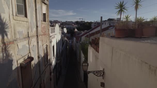 Αποκάλυψη Της Συνοικίας Baixa Στη Λισαβόνα Της Πορτογαλίας Από Στενό — Αρχείο Βίντεο