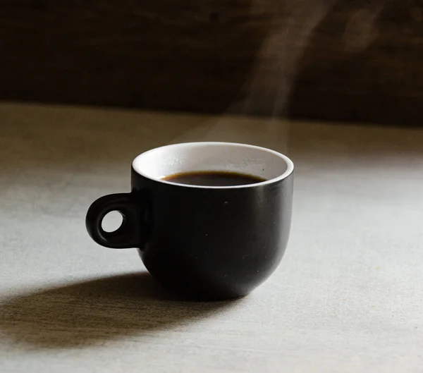 Hot Espresso Black Cup Gray Background — Stockfoto