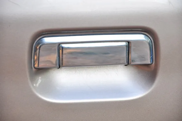 Mango de una puerta de coche de plata — Foto de Stock