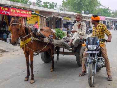 Amritsar, Hindistan - Nisan 2018. Amritsar sokaklarında günlük yaşam.