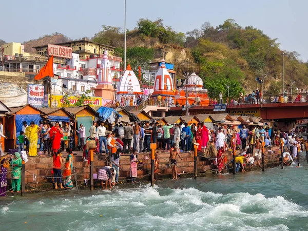 Haridwar Indien April 2018 Menschen Ufer Des Ganga Flusses Har — Stockfoto