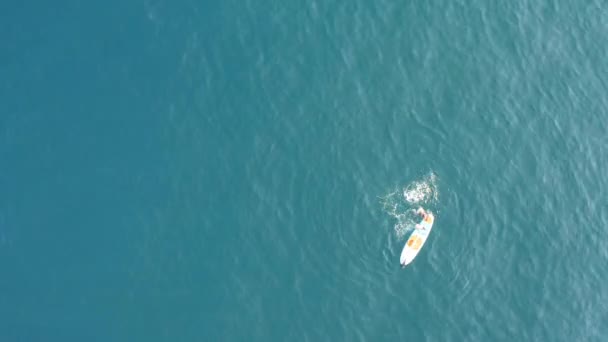 Top View Two Kids Playing Sup Board Aerial Drone View — Stockvideo