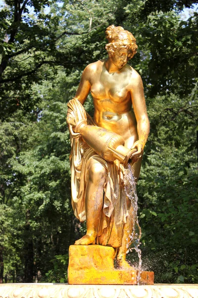 The fountain-sculpture Danaides — Stock Photo, Image