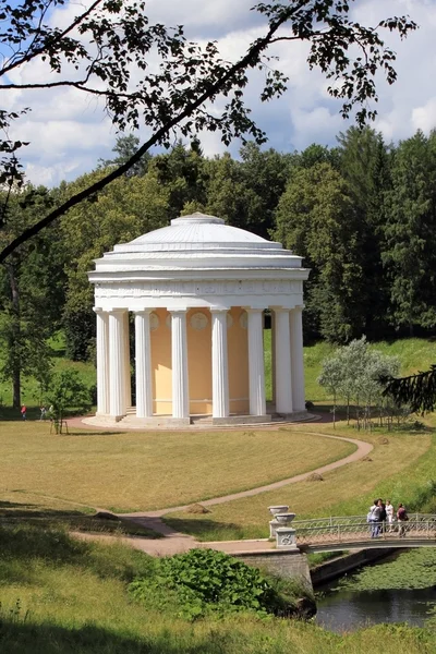 st. petersburg, rus yakınındaki pavlovsk city landscaped park