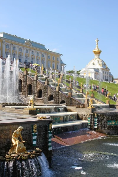 Brunnen von Peterhof, Russland — Stockfoto