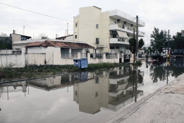Şiddetli yağış sonrasında sel basan cadde - Spata, Attica, Yunanistan, 31 Ekim 2019.