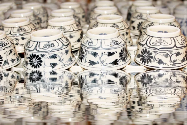Керамические изделия из керамики Чу Дау — стоковое фото