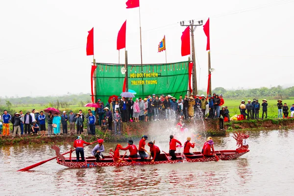 Cooking competition on the river — Stock Photo, Image