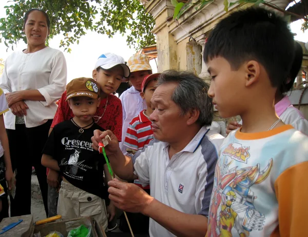 Oidentifierade barn från två till tio år gamla rural Vietnam — Stockfoto