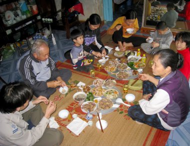 kırsal bir ailenin yeni yaer yemek