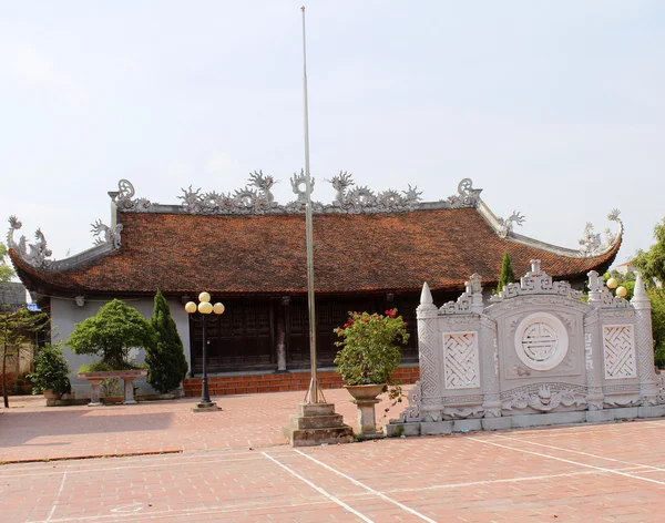 Temple in the traditional architectural style of the east, Hai D — Stock Photo, Image