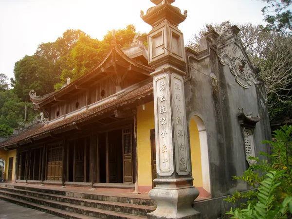 Tempel im traditionellen Baustil des Ostens, hai d — Stockfoto