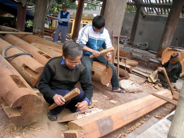 bir tapınak inşa marangoz