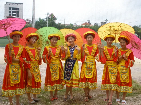 Vietnam dívka v kroji — Stock fotografie