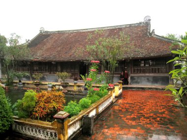 insanlara tempel yanan tütsü tören şans için
