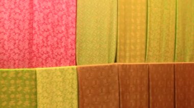 Vietnam 'ın geleneksel ipek ürünleri