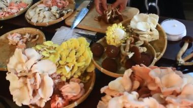 Mutfakta Mantar Çorbası Pişiriyorum