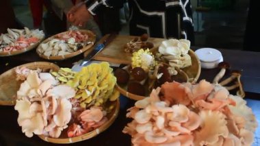 Mutfakta Mantar Çorbası Pişiriyorum