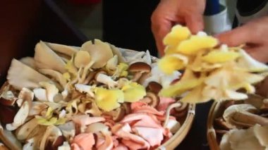 Mutfakta Mantar Çorbası Pişiriyorum