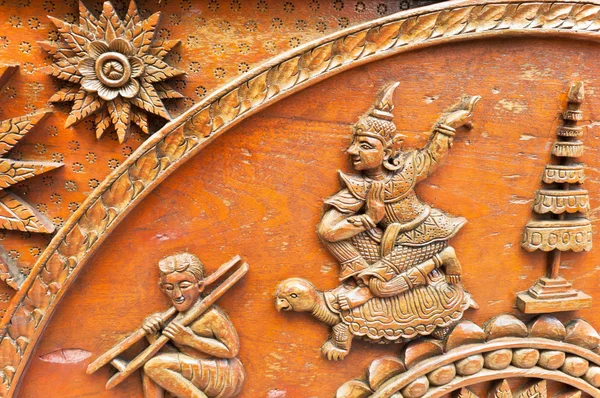 Oude houten gravure in Thaise stijl — Stockfoto