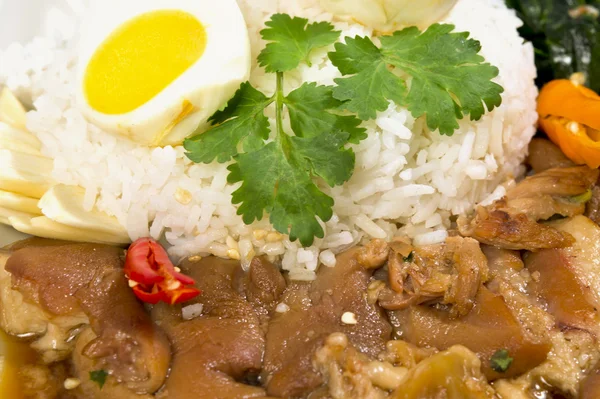 Pork Leg Stew over Rice (Kao Ka Moo) — Stock Photo, Image