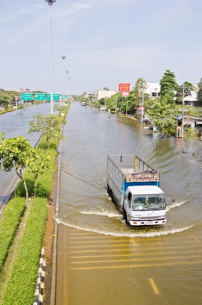 Die schlimmsten überschwemmungen in nakhon pathom, thailand — Stockfoto