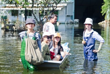 En kötü sel: nakhon pathom, thailand