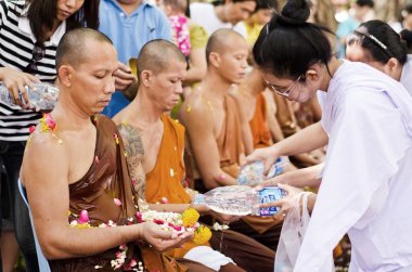 Songkran Festivali
