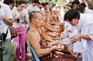 Songkran Festivali
