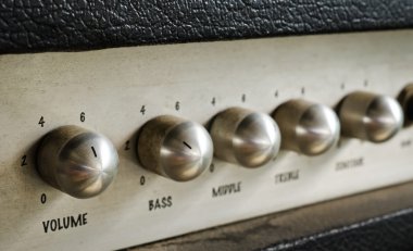 gitar amplifikatör