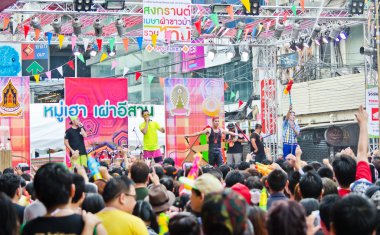 Songkran Festivali