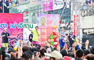 Songkran Festivali