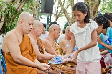 Songkran Festivali