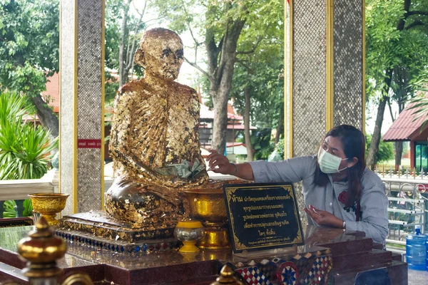 Chai Nat Thailand May Luang Por Guay Monk Statue Most — Zdjęcie stockowe