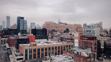 Endüstri bölgesindeki New York binaları. 