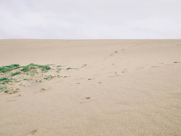 Japonya 'daki Tottori kumulunda Ufuk. 