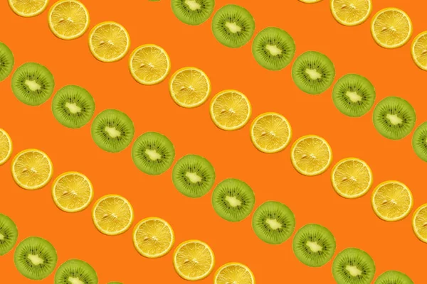 Svěží Vitamin Ovoce Kiwi Žluté Plátky Citronu Moderní Světlé Pop — Stock fotografie