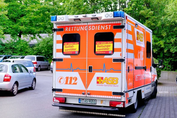 Modern Red Paramedic Ambulance Emergency Service Vehicle Medics Provide Assistance — Zdjęcie stockowe