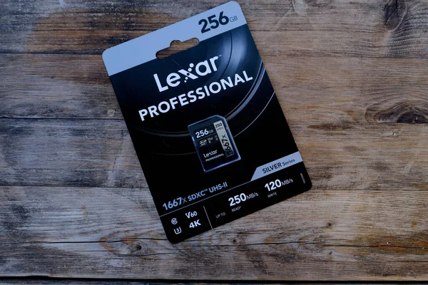 Memory Card Lexar Professional 1667 Wooden Table New Package Close — Fotografia de Stock