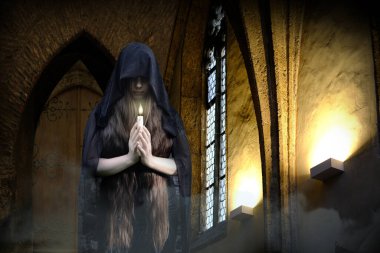 Genç kadın cadı, uzun saçlı siyah kadın ellerinde mum tutuyor, antik bir kalenin penceresinde duruyor, konsept Cadılar Bayramı partisi, esrarengiz uygulamalar, Walpurgis gecesi, ürkütücü perili ev.