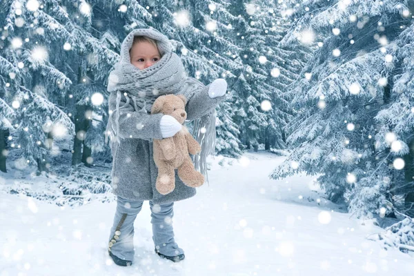 Schattig Baby Meisje Jaar Oud Warme Winter Retro Kleding Met — Stockfoto